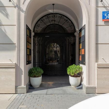 Residence on Wspólna Str. Apartment Warsaw by Renters Zewnętrze zdjęcie
